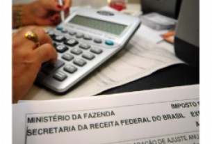 Posso deduzir aula de ingls no IR? Veja respostas a essa e outras dvidas